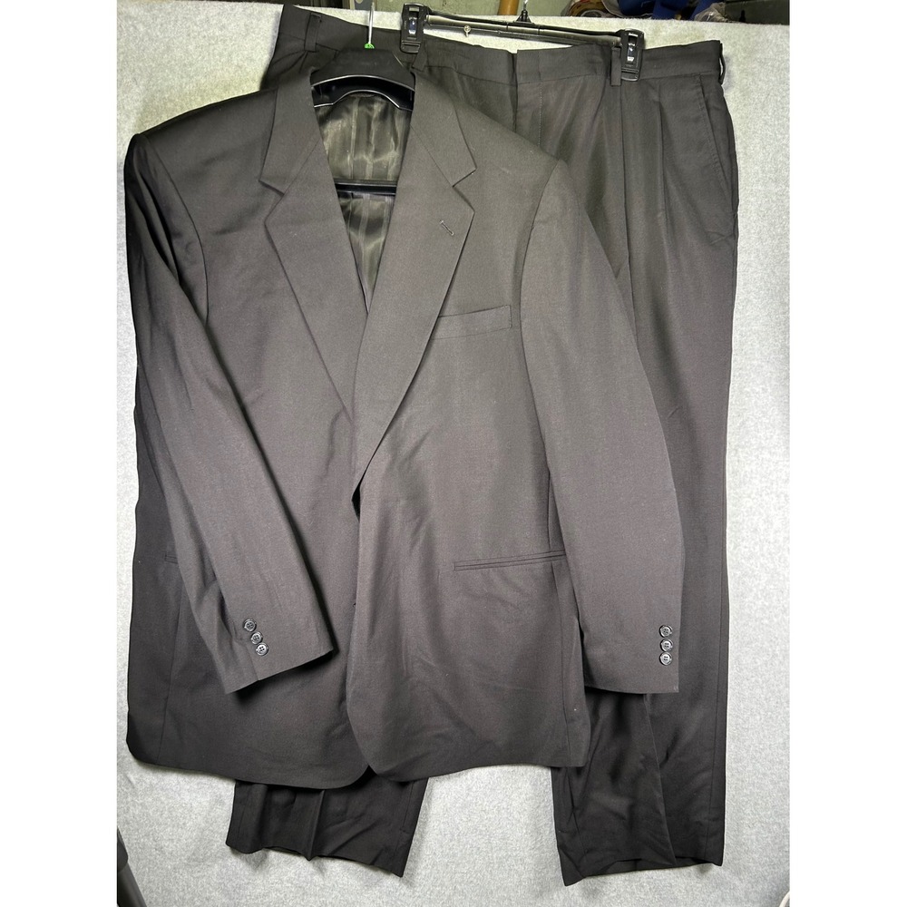 Vintage Mens 2 Piece Suit 44R Charcoal Gray Pleated Pants 44x28 Regular Made USA